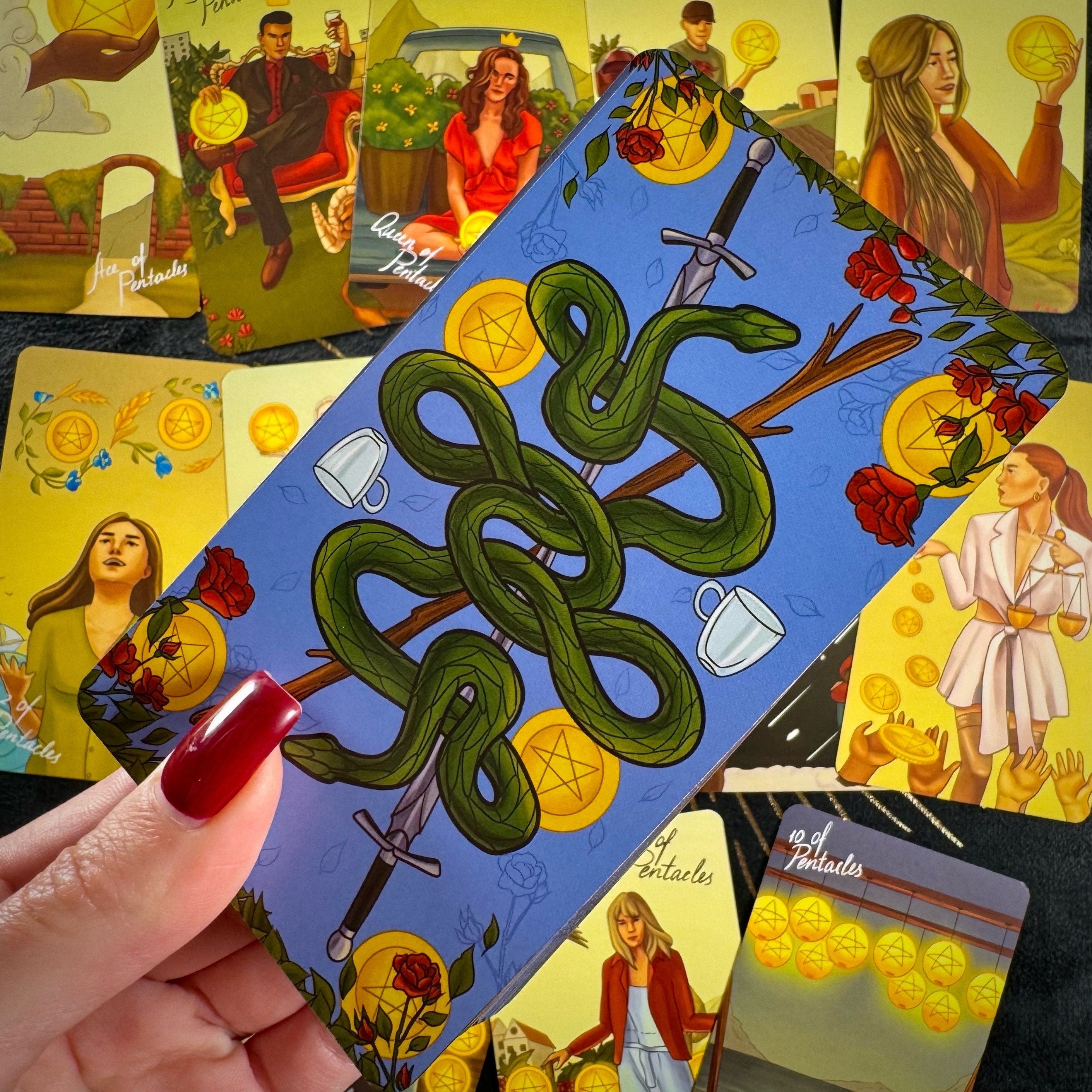 Urban Enigma Tarot Cards