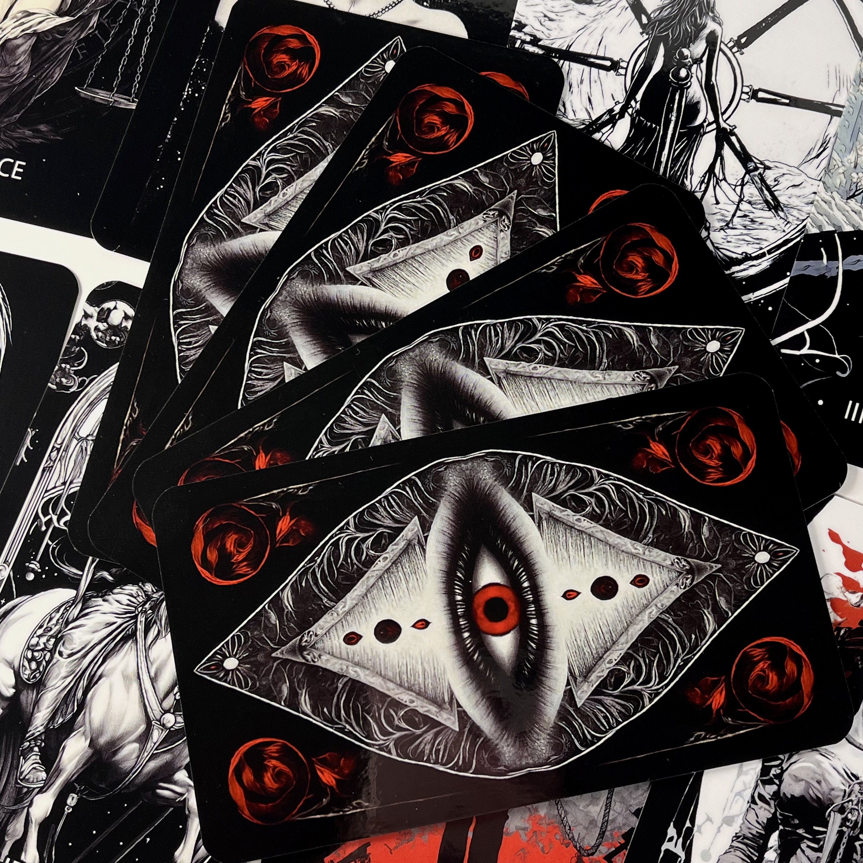 Monohrom Tarot Cards